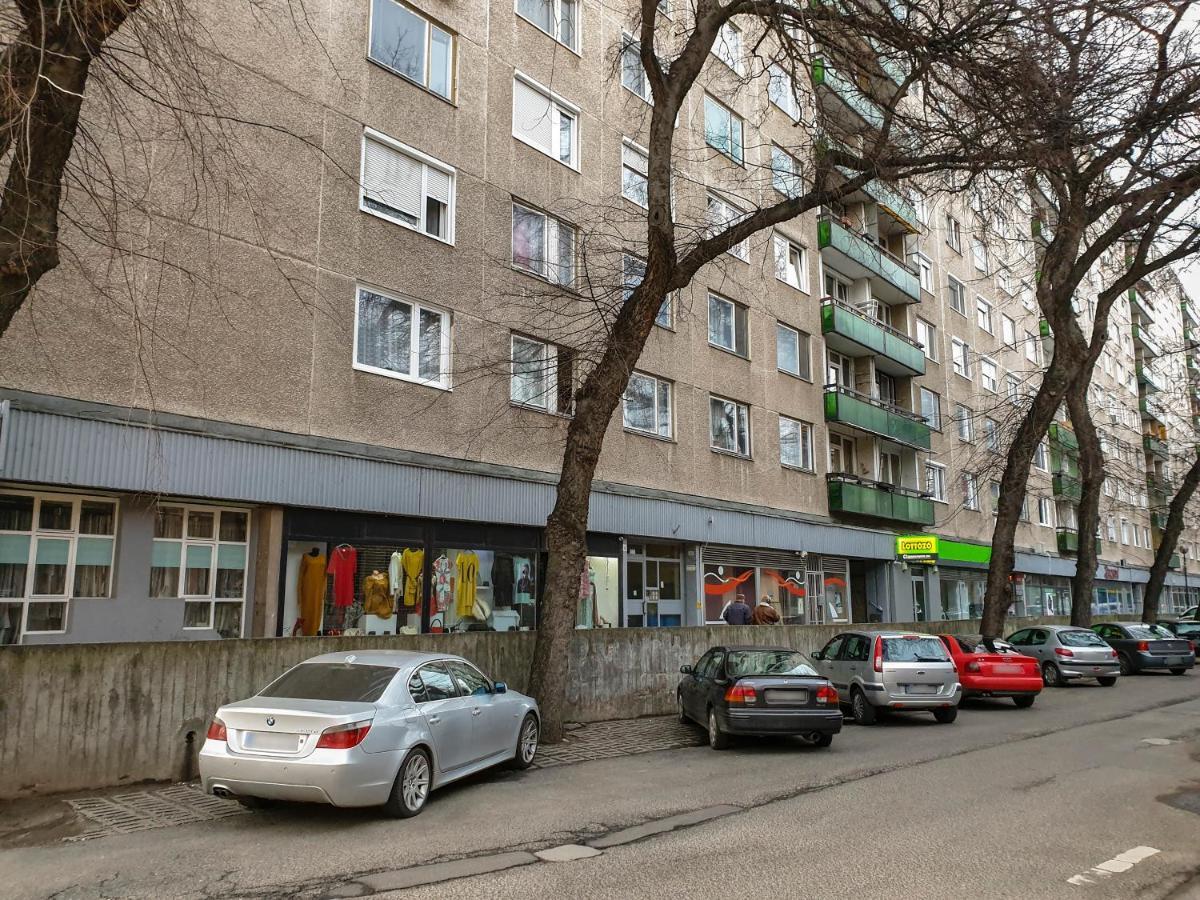 Aweshome City Apartment - 3 Bedrooms And Free Parking Debreczyn Zewnętrze zdjęcie