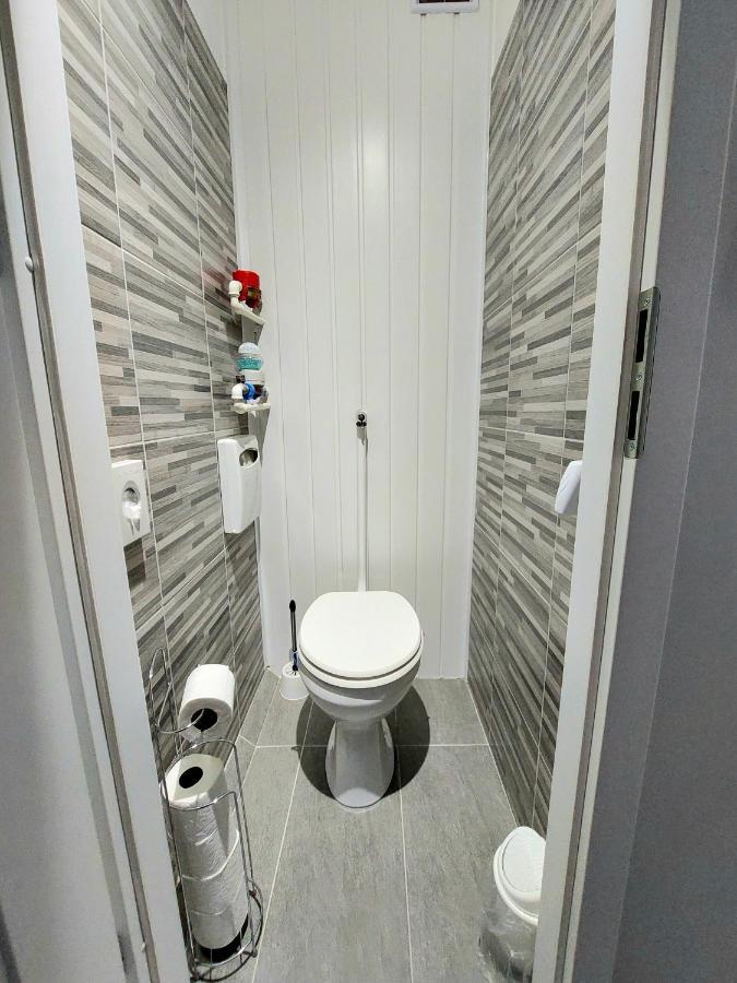 Aweshome City Apartment - 3 Bedrooms And Free Parking Debreczyn Zewnętrze zdjęcie