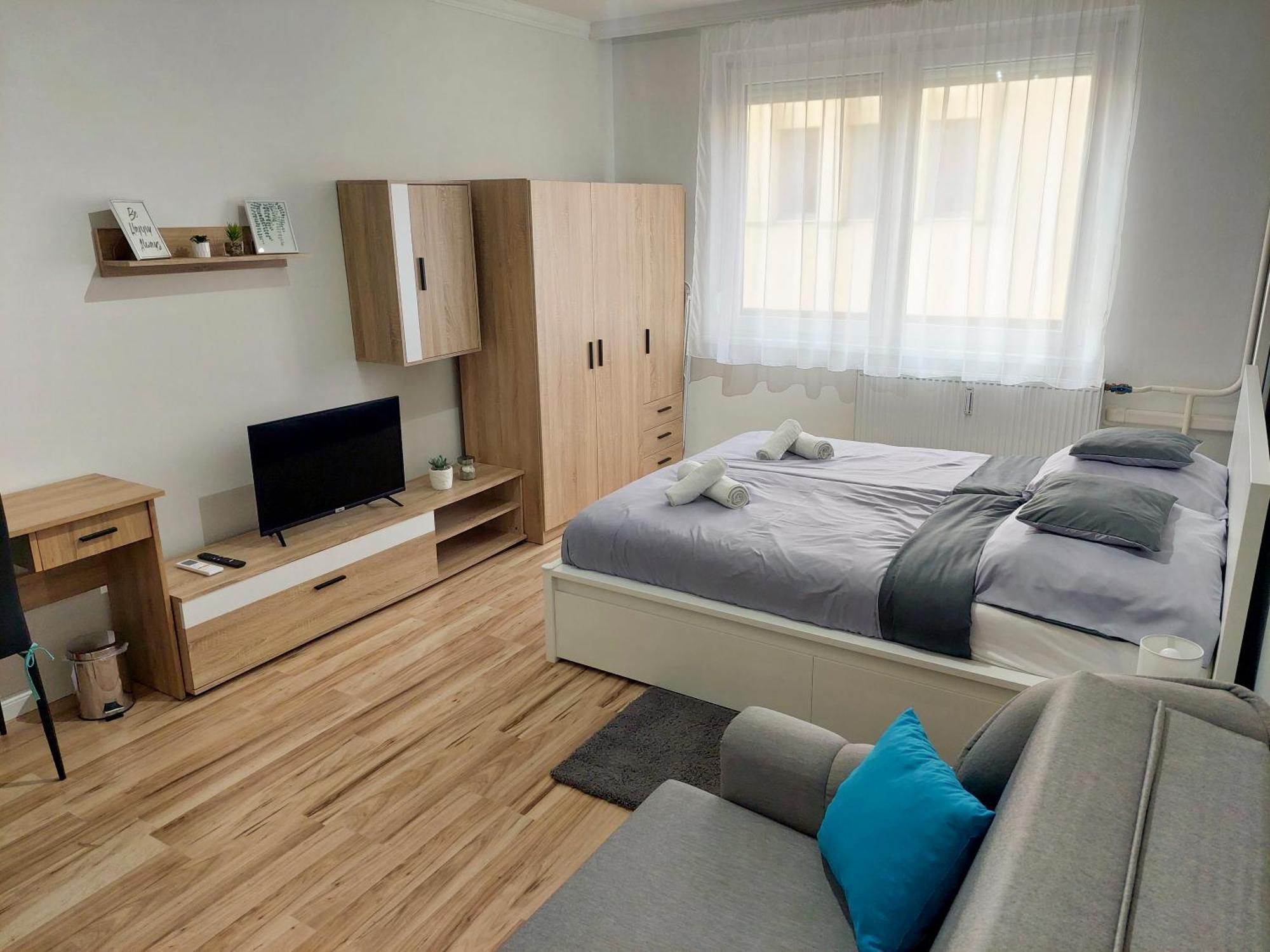 Aweshome City Apartment - 3 Bedrooms And Free Parking Debreczyn Zewnętrze zdjęcie